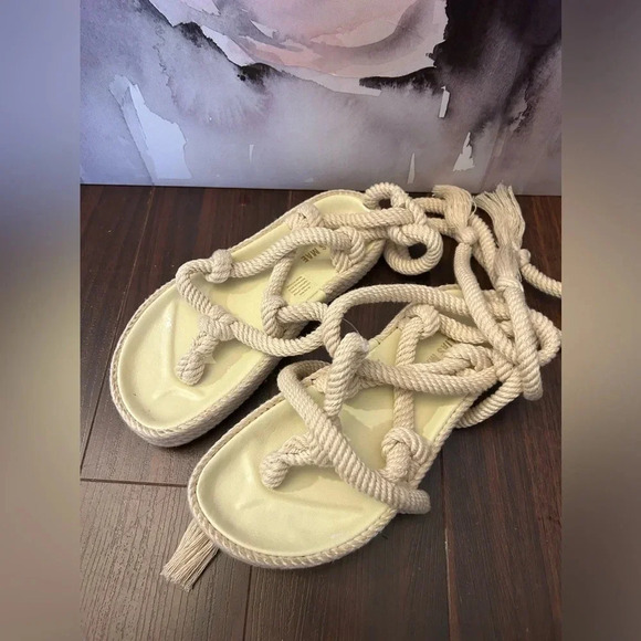 Alias Mae Wonder Sandals - Picture 3 of 7